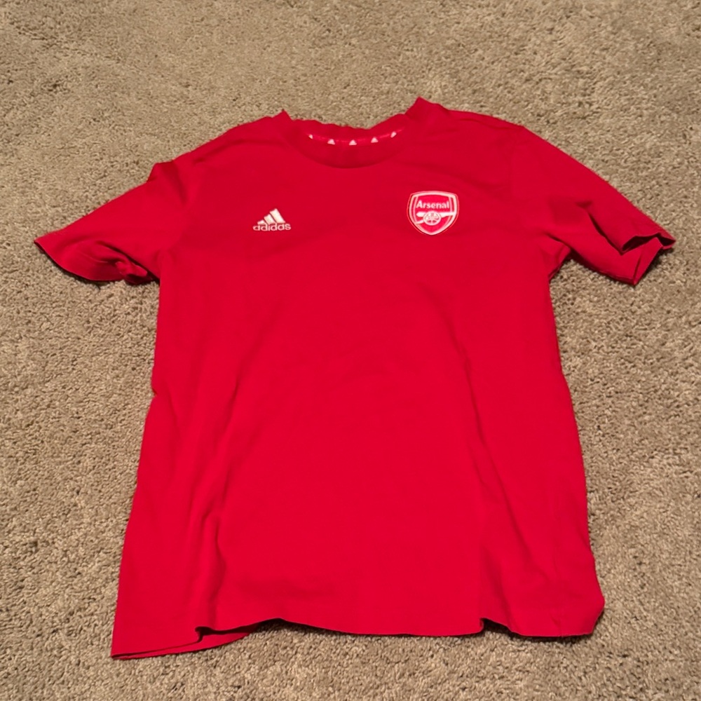Adidas Kids (13-14) large Red Arsenal Tee